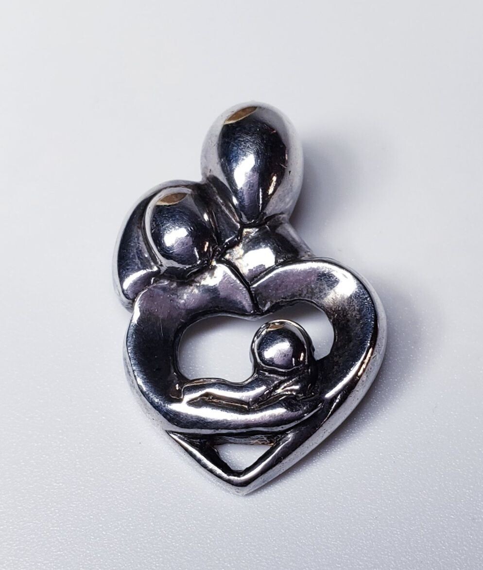 Estate Vintage Sterling Silver Family Mom Dad & Baby Heart Slide Pendant Charm