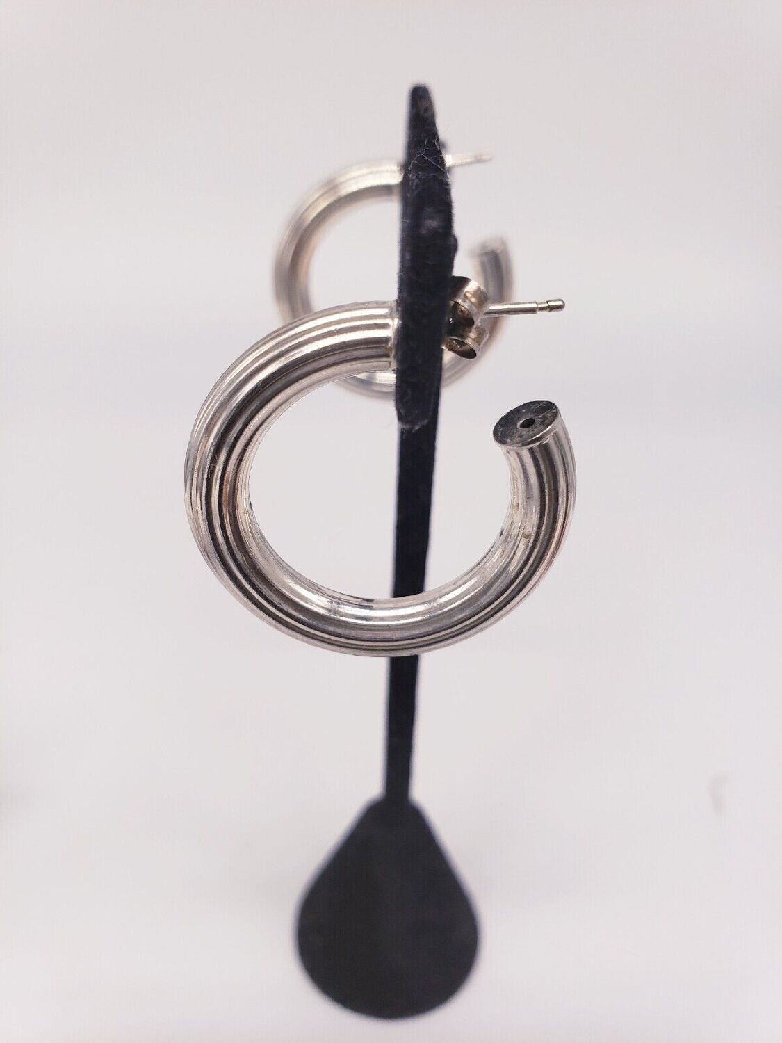 Thick Well Made Sterling Silver Solid, Ribbed, Fluted Hoop Earrings.