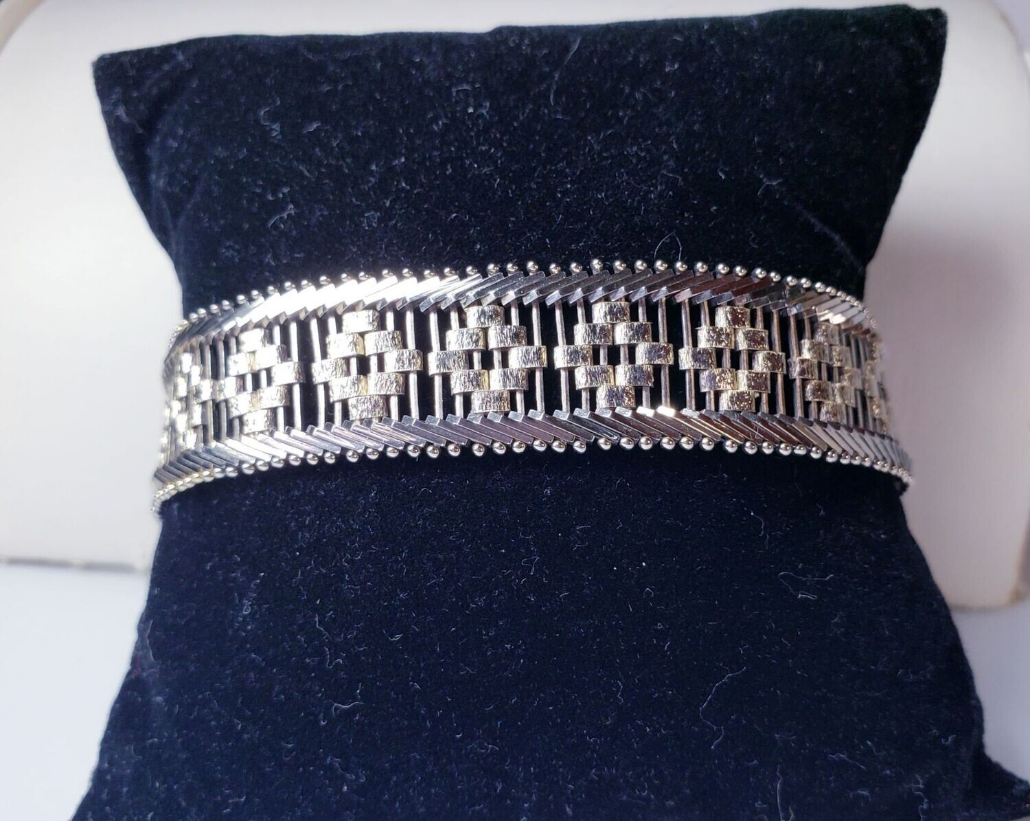 Vintage Sterling Silver Two Tone Ornate Clover Style Soft Bangle Bracelet 8"