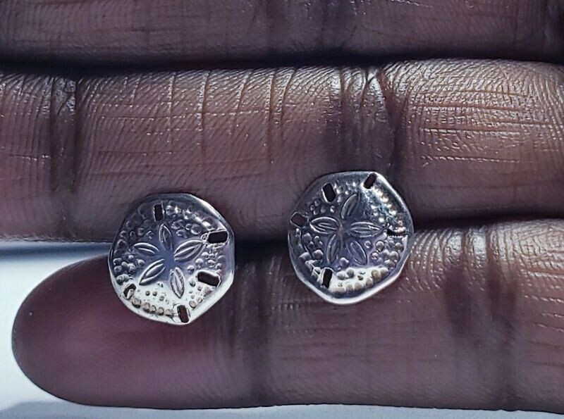 Vintage Sterling Silver Sand Dollar Style Post Earrings