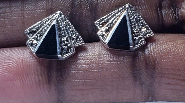 Vintage Sterling Silver Fan Shaped Black Onyx& Marcasite Button Style Earrings