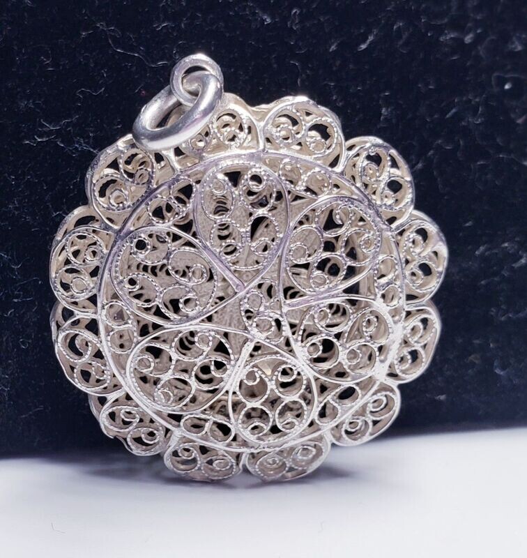 Vintage Sterling Silver Floral Filigree Locket Charm Pendant