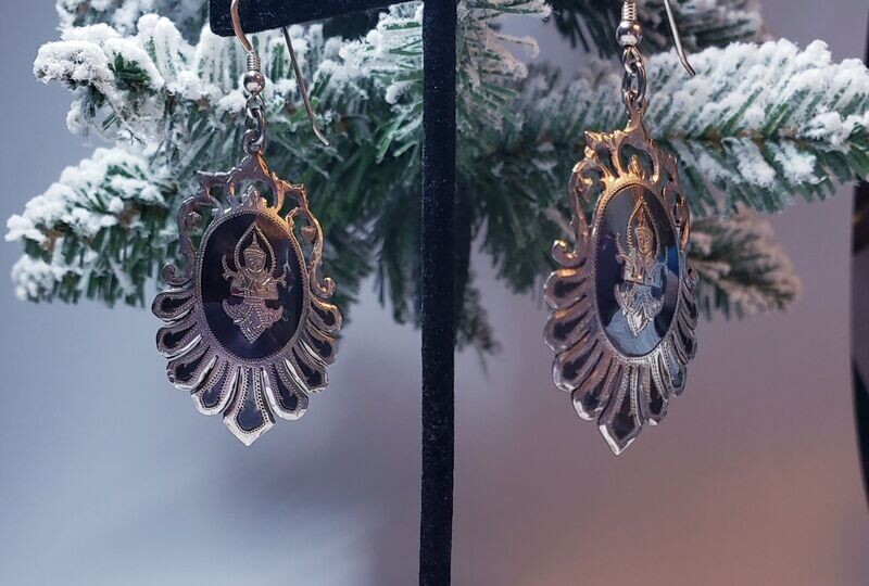 Vintage 60's Sterling Silver Praying Buddha Niello Dangle Earrings.