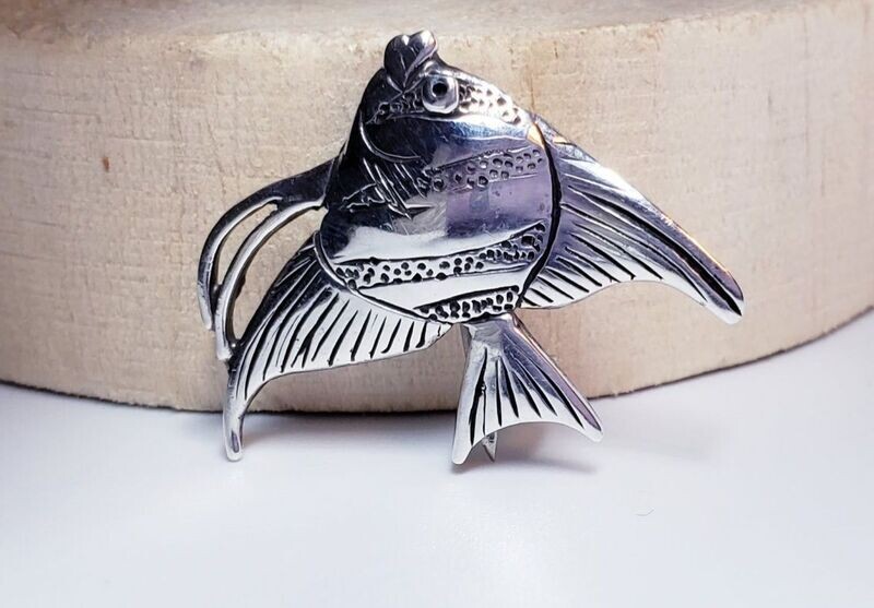 Vintage Sterling Silver 3D Engraved Intricate Angel Fish Brooch Pin