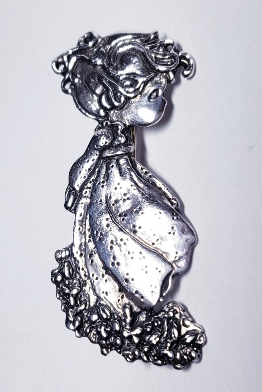 Vintage Sterling Silver Precious Little Girl 3D Brooch Pin