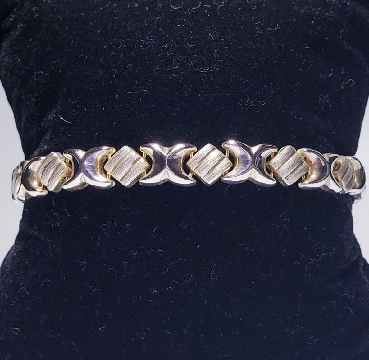 "X" and Textured Square Xoxo Sterling Silver Stampato Bracelet 7.25"