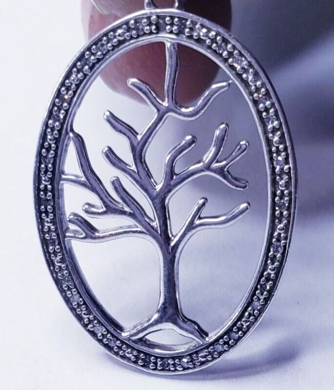 Beautiful Vintage Sterling Silver Tree Of Life Charm Pendant.