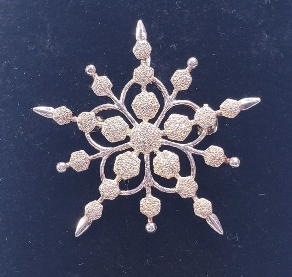 Sterling Silver Textured Snow Flake Brooch Pin/Pendant