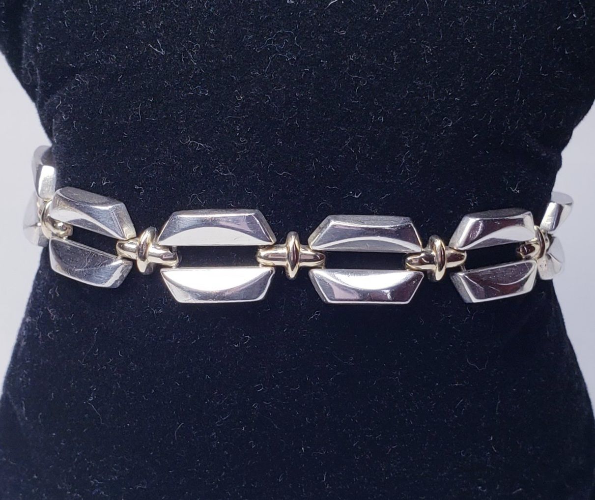 14k Gold Cowrie Style Sterling Silver Bracelet 7.75