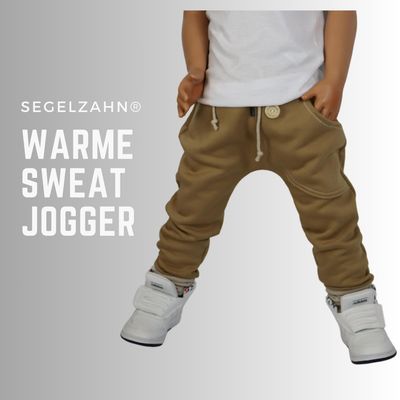 warme Sweat Hose für Kinder, Slim Fit Jogger Karamell einfarbig schlicht - Unisex für Jungen und Mädchen