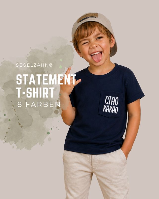Kinder Sweatshirt kurzarm „Ciao Kakao“ in Navy aus weichem Sweatstoff mit Brusttaschen-Print in Weiß.