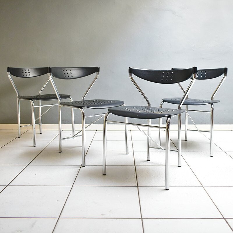 ​Set di quattro sedie vintage anni Ottanta, manifattura Italiana, design di Citterio cucine