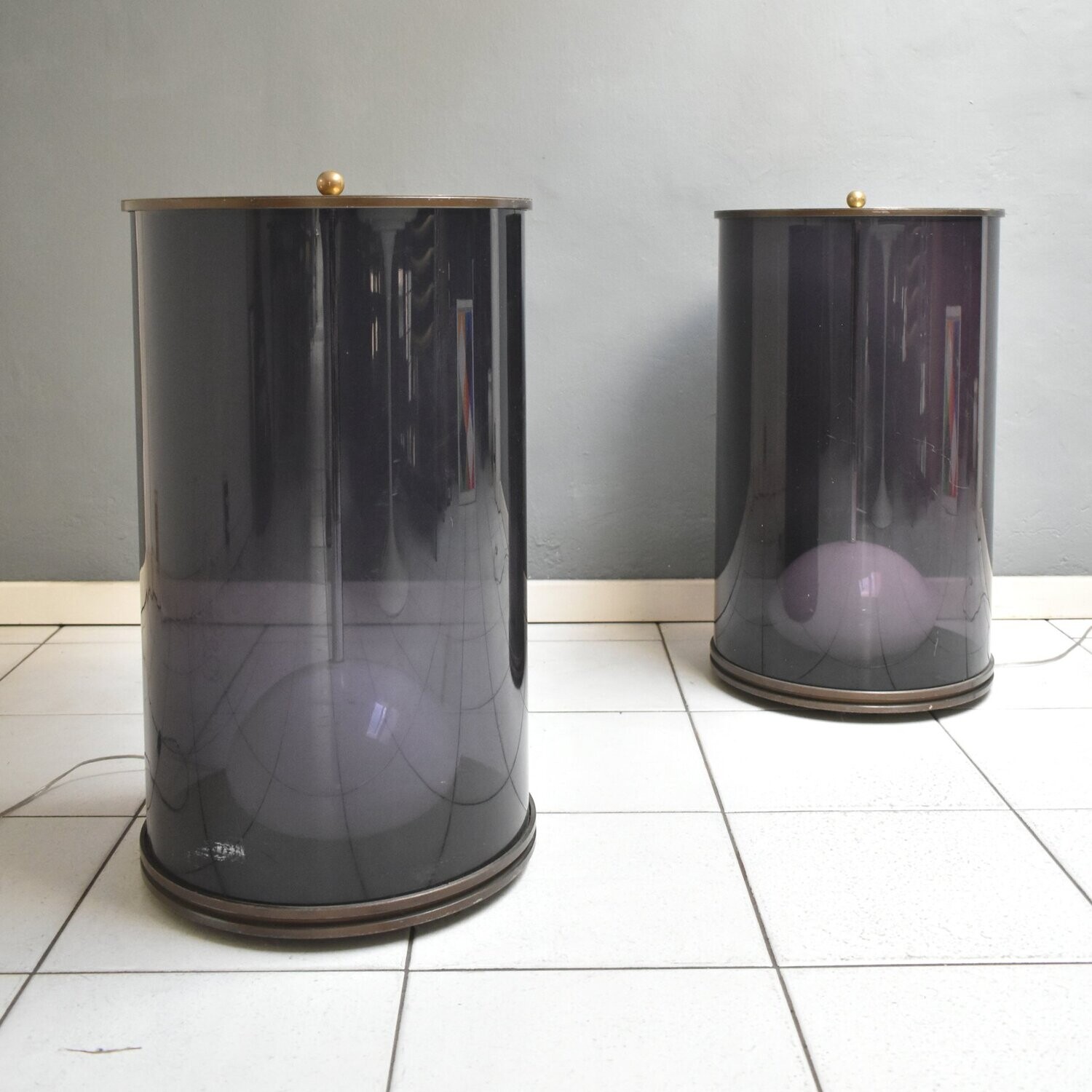 ​Coppia di colonne luminose ottone e plexiglass