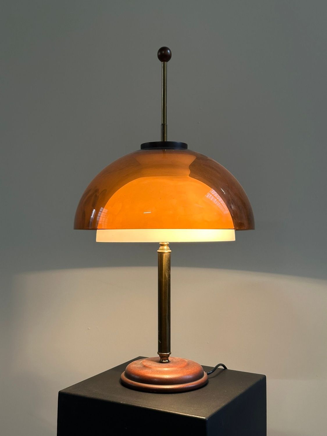 Lampada da tavolo anni Sessanta, produzione Reggiani