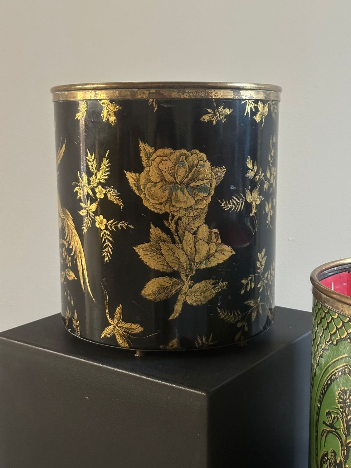 Portacarte design di Piero Fornasetti per Fornasetti anni Cinquanta, manifattura Italiana Portacarte design di Piero Fornasetti per Fornasetti anni Cinquanta, manifattura Italiana