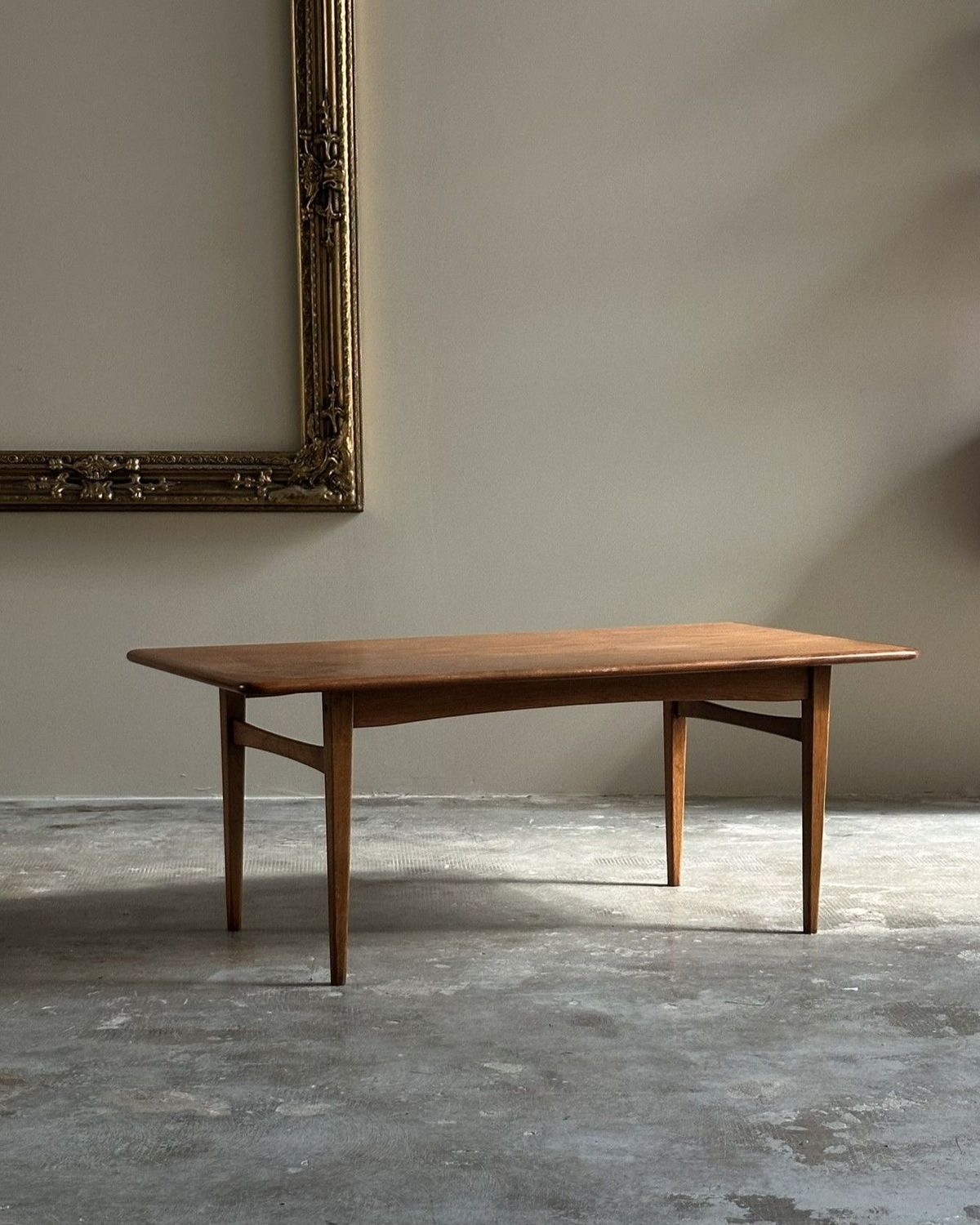 Tavolino in teak, anni Sessanta Tavolino in teak, anni Sessanta