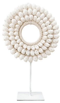 COLLAR PAPÚA, Atenea Halo en el stand