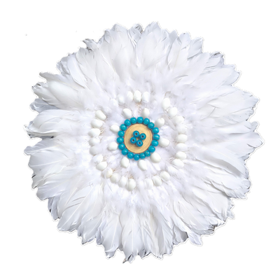 JUJUHAT DE PLUMAS y caracolas blancas estilo boho