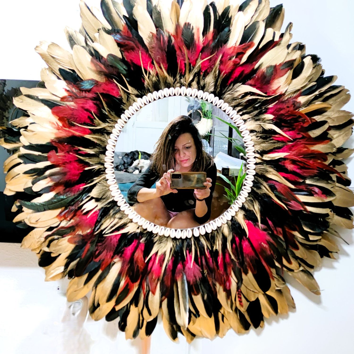 ESPEJO DE PLUMAS fucsia y dorado