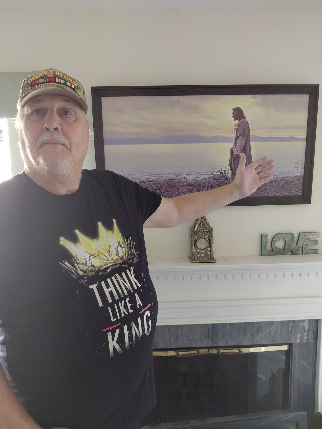 Think Like a King Short sleeve t-shirt