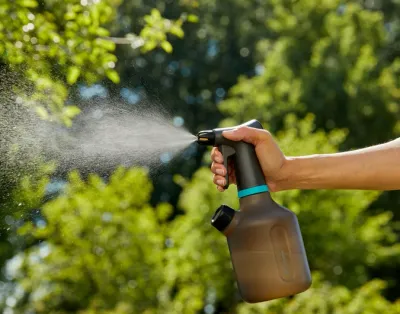 Spray Bottles &amp; Pressure Sprayers
