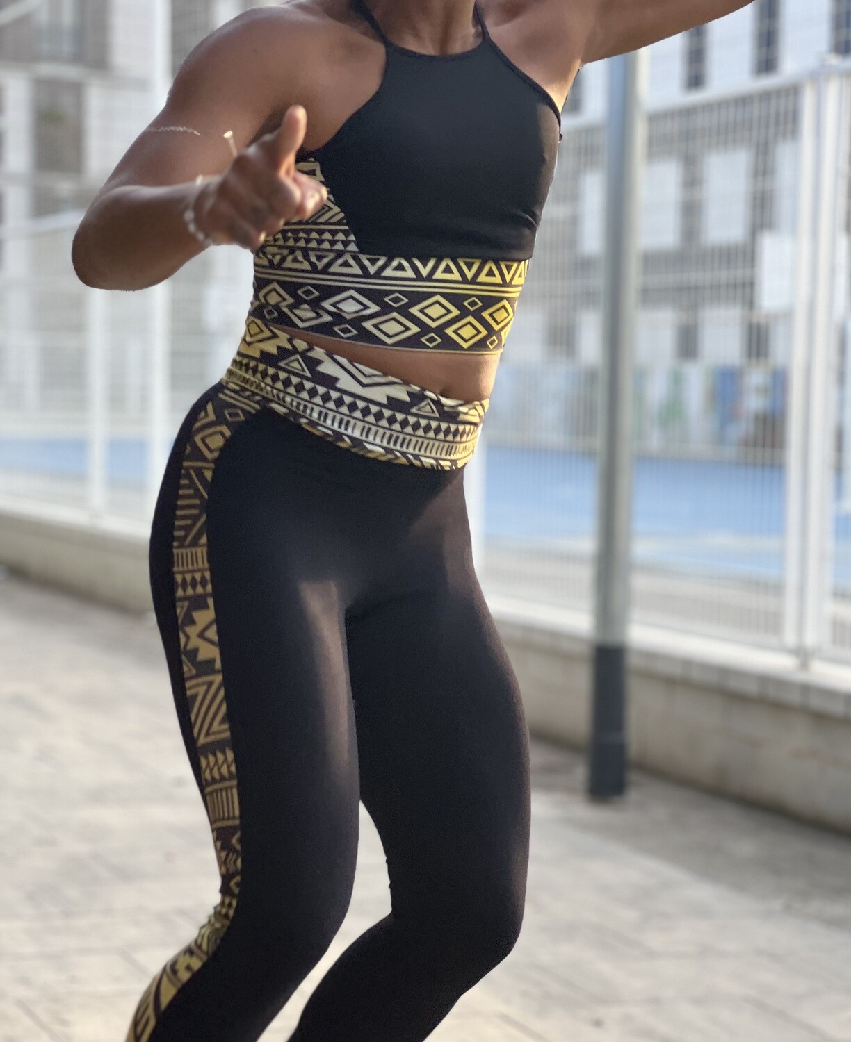 CONJUNTO LEGGING +TOP ETNIK BLACK AZTEK VIBES