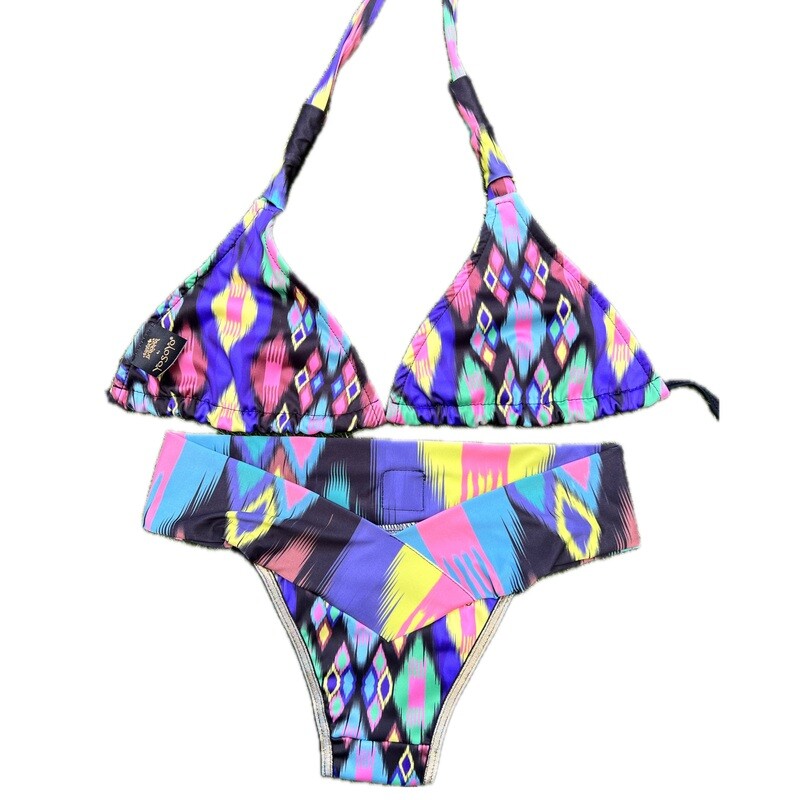 Conjunto Bikini CROSS BRAZIL + triángulo “My Way”