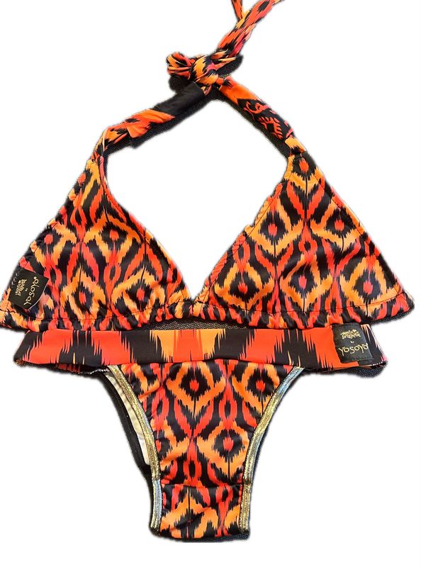 CONJUNTO BIKINI TINY BRAZIL  + TRIÁNGULO RED VELVET