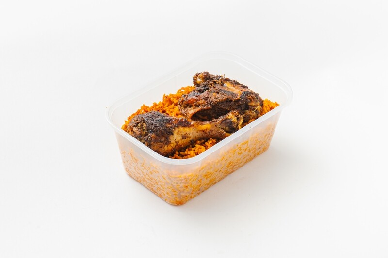 SPICY JERK CHICKEN with JOLLOF RICEスパイシージャークチキンとジョロフライス
