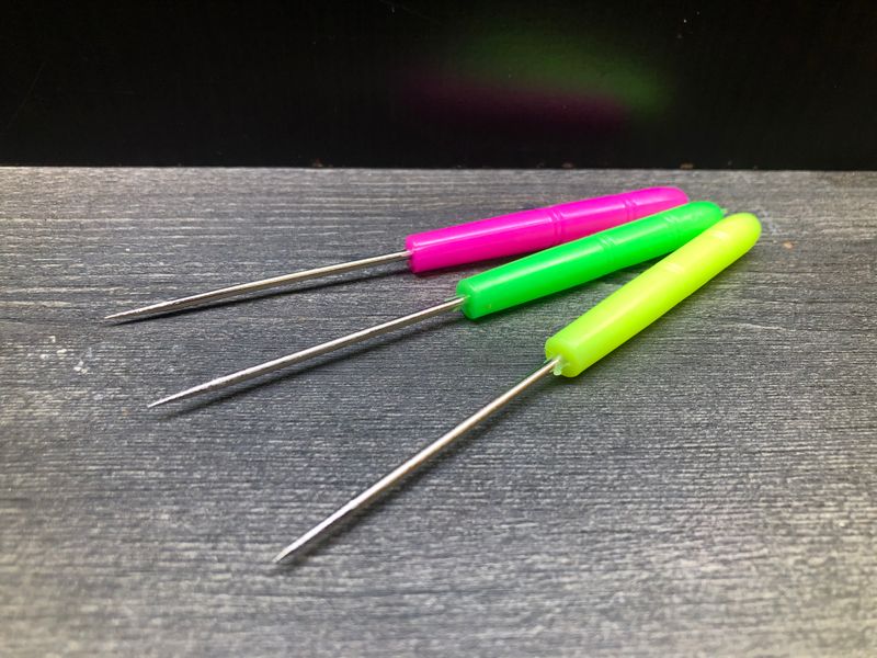 12cm Stech Werkzeug Lochpieker für Filmdosen div. farben