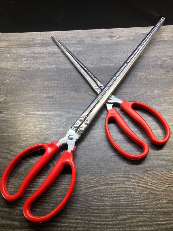 52cm Edelstahlzangen mit verlängerter Reichweite, gummierten Griffen
