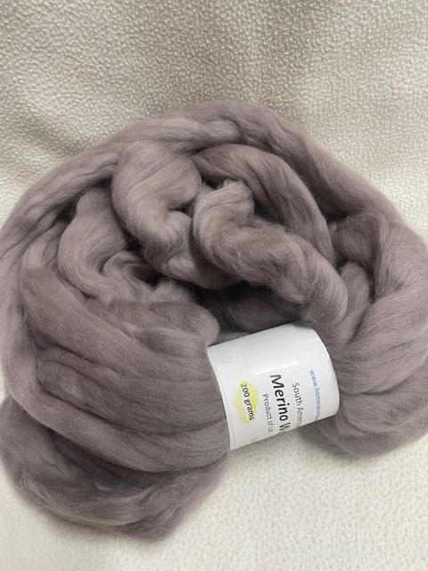 Merino from South America - dusty lavender