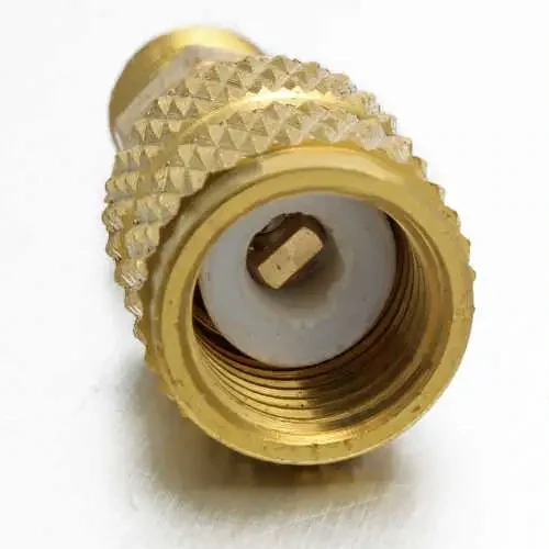 R410 Adapter From R134a Charging Hose To R410 Service Port(R134a To R410a)