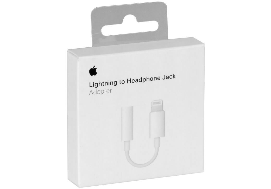 Apple Lightning to 3.5mm Headphone Jack Adapter