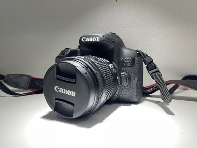 USED Canon EOS 850D Camera with EF-S 18-55mm is STM Lens Kit