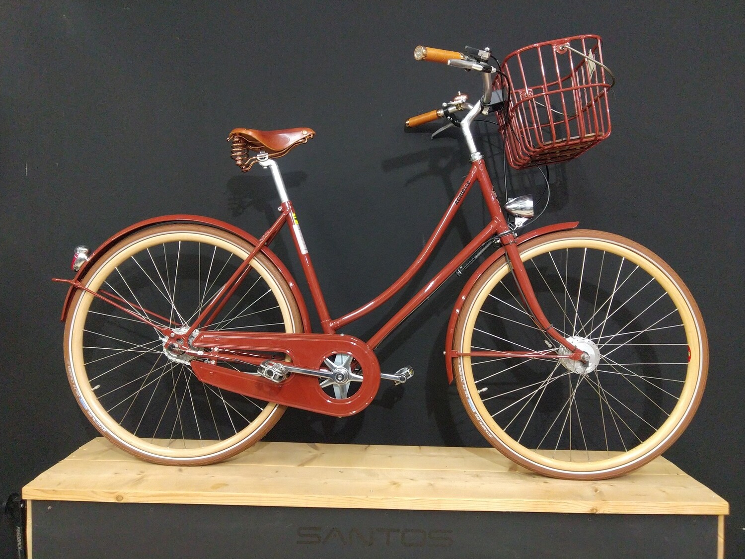 Achielle Julie 51H Brooks X Bruin