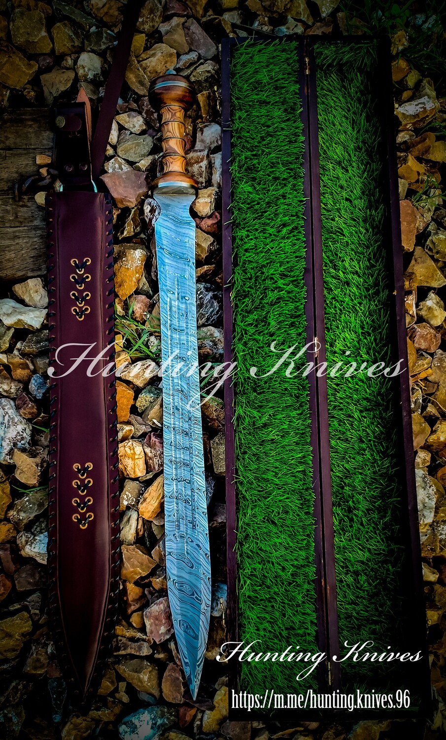 Roman Gladius Sword 32&quot; Custom Handmade Damascus Steel Roman Gladius Sword In Roman Legions With Unique Wooden Box And SPQR Logo On the Top,