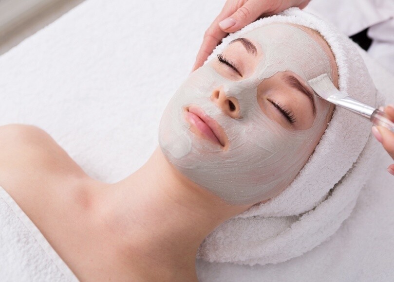 Spa Services, Service: Brow Waxing