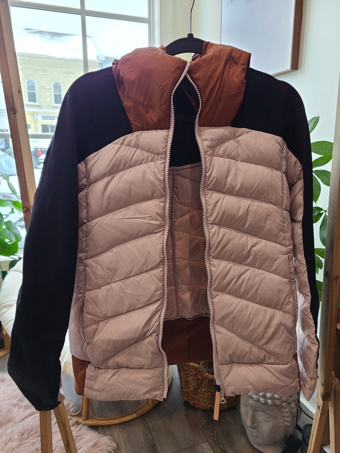 Consignment 3C, Style: Indygena Colour block jacket L