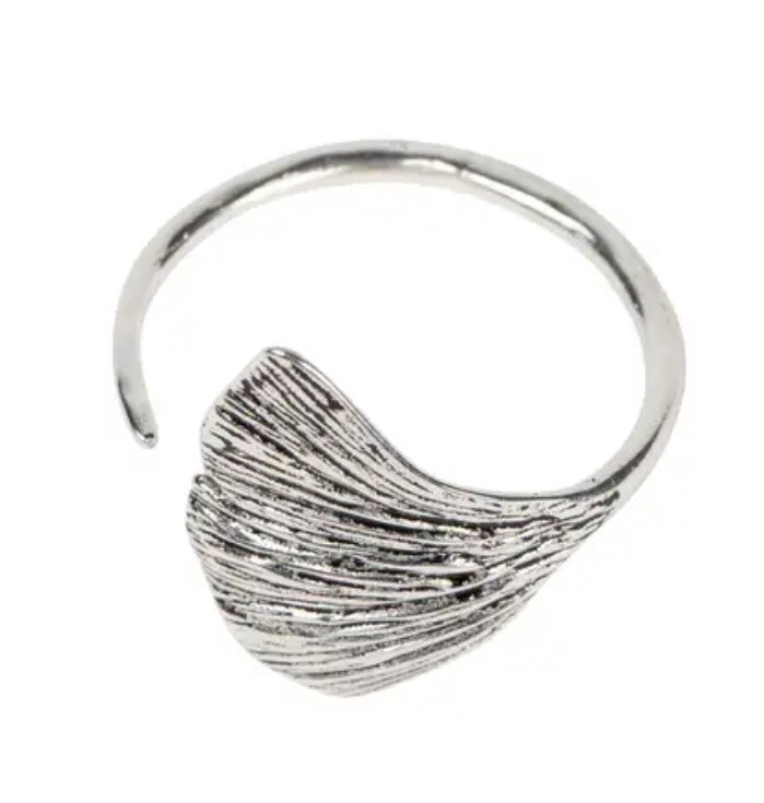Ring Cuff Ginkgo Leaf Oxidized Brass Sil
