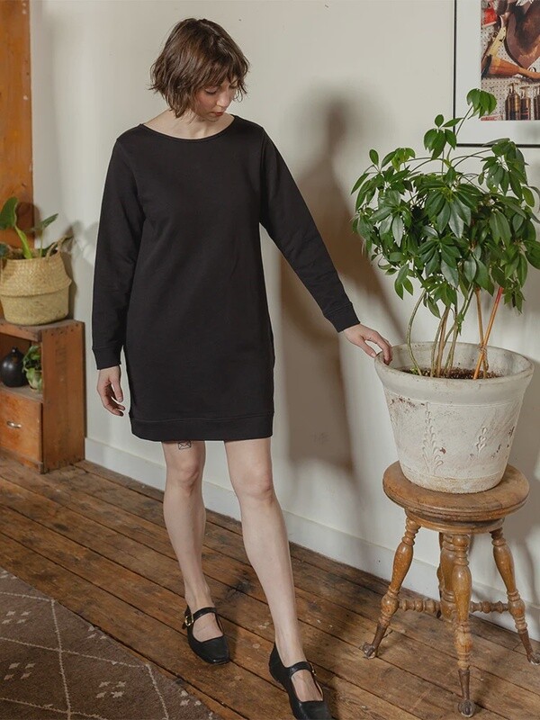 Sweatshirt Dress Black Loop Knit