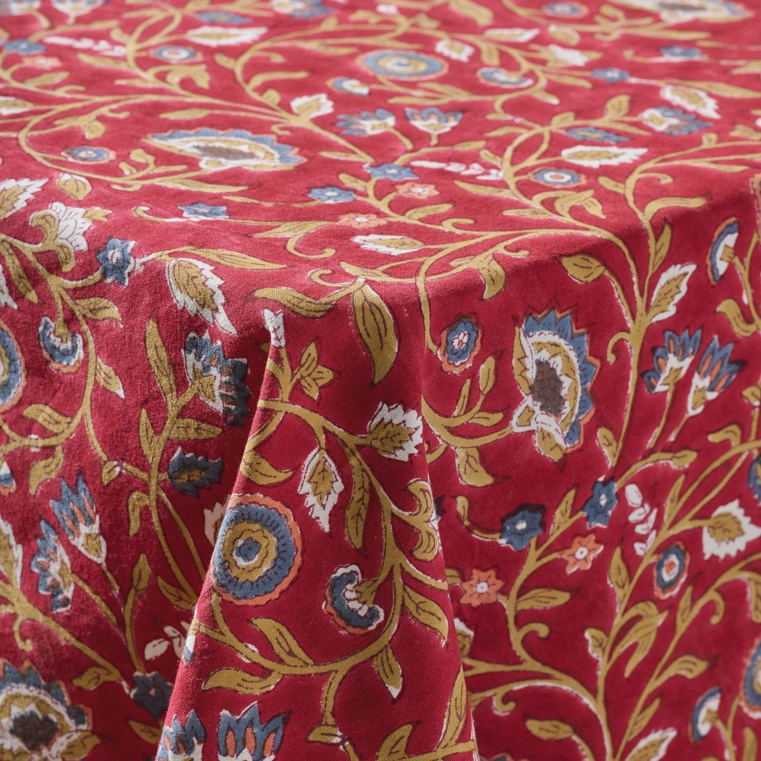 Floral Blooms Red Tablecloth 60x60