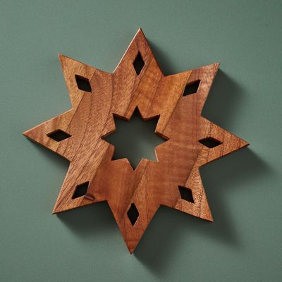 Guiding Star Tun Wood Trivet