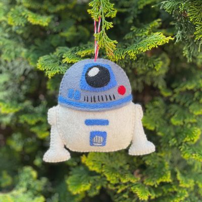 Circuit Scout Droid Felt Ornament