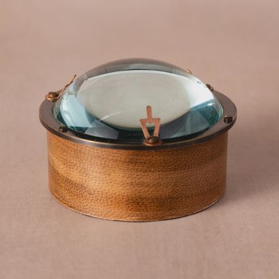 Bada Magnifying Compass