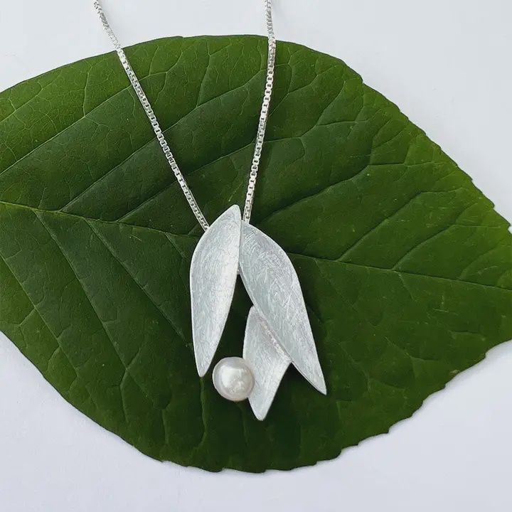Delicate Petal and Pearl Necklace - sterling