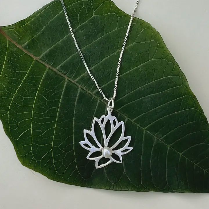 Lotus Pearl Necklace - sterling