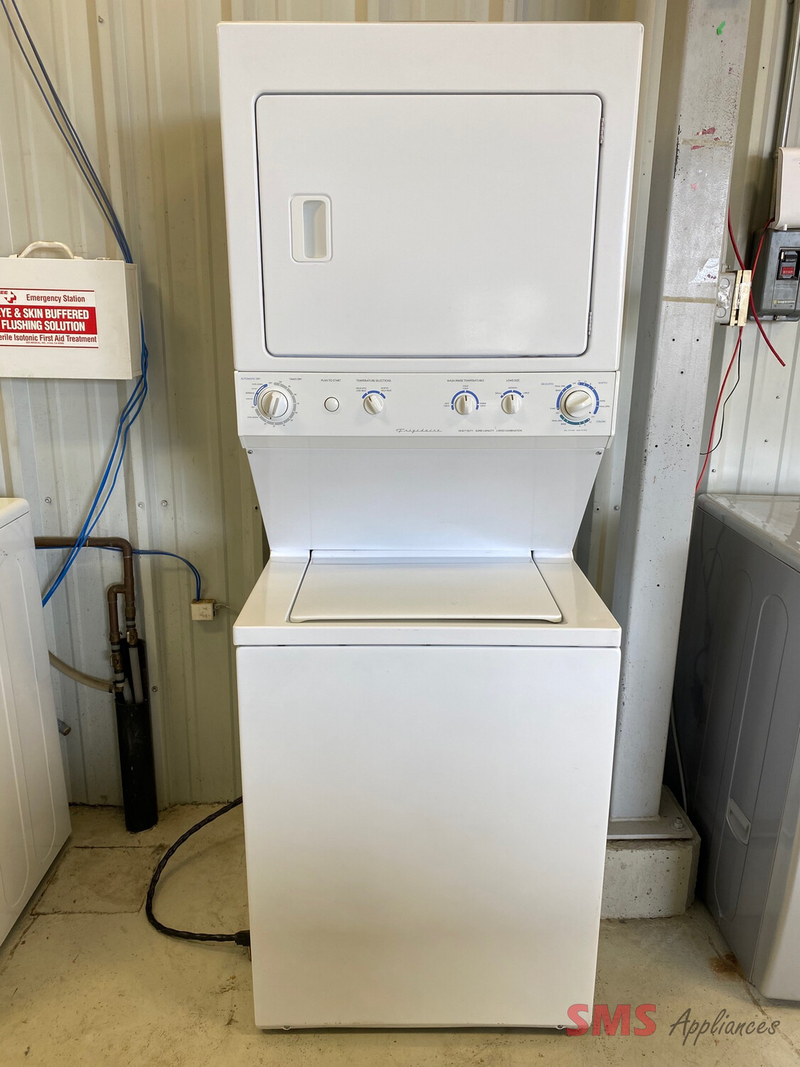 Frigidaire 27" Electric Laundry Center FEZ831CAS2