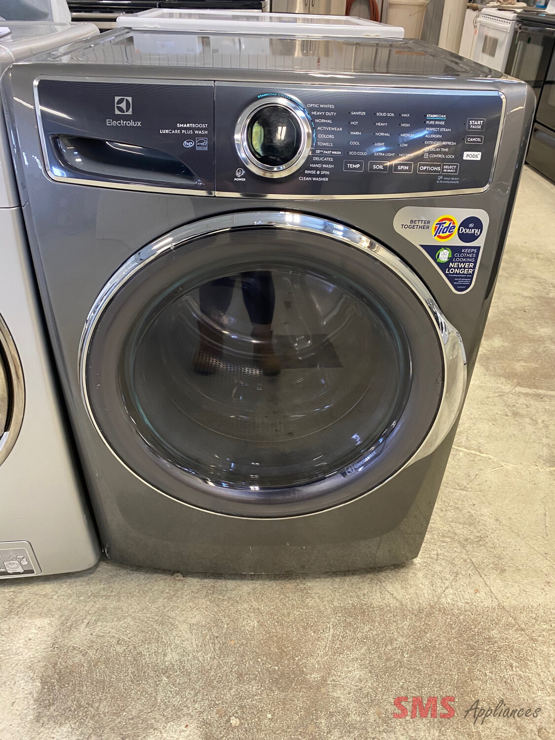 Electrolux 27" Front Load Washer 5.2 Cu. Ft. ELFW7637AT