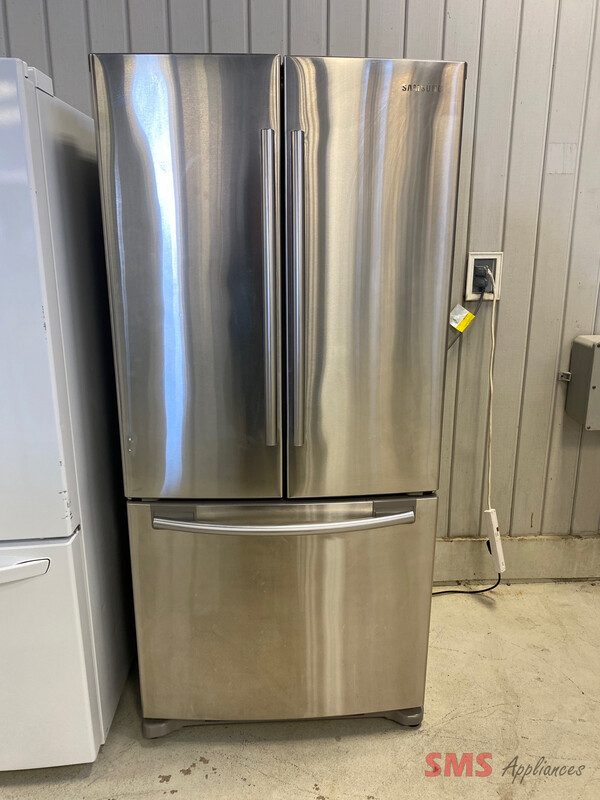 Samsung 33 Samsung 33" French Door Refrigerator 17.8 Cu. Ft. RF197ACRS